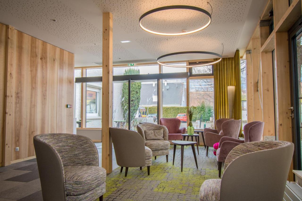 Aux Deux Clefs Hostellerie Groff Biesheim Exteriör bild